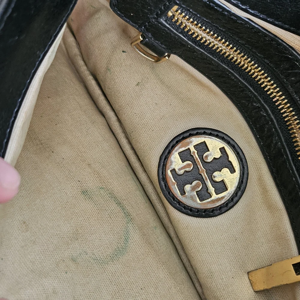 Tory Burch Black Leather Shoulder Bag with Gold Logo and Chain